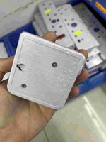 一位淨拖板（不帶電源線）有掣有燈